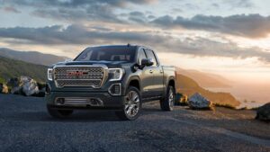 GMC Sierra 2019 debuts as the first pickup to use carbon fiber