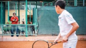 the review of the film by Andrea Di Stefano with Pierfrancesco Favino