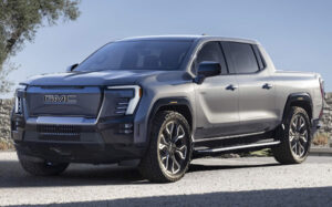 electric pickup has 760 hp and a range of 640 km
