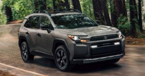 New Toyota RAV4 debuts as a hybrid only, more equipped and with up to 324 hp