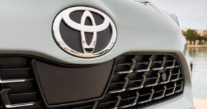 Toyota announces recall in Brazil for RAV4 PHEV and GR Corolla; understand